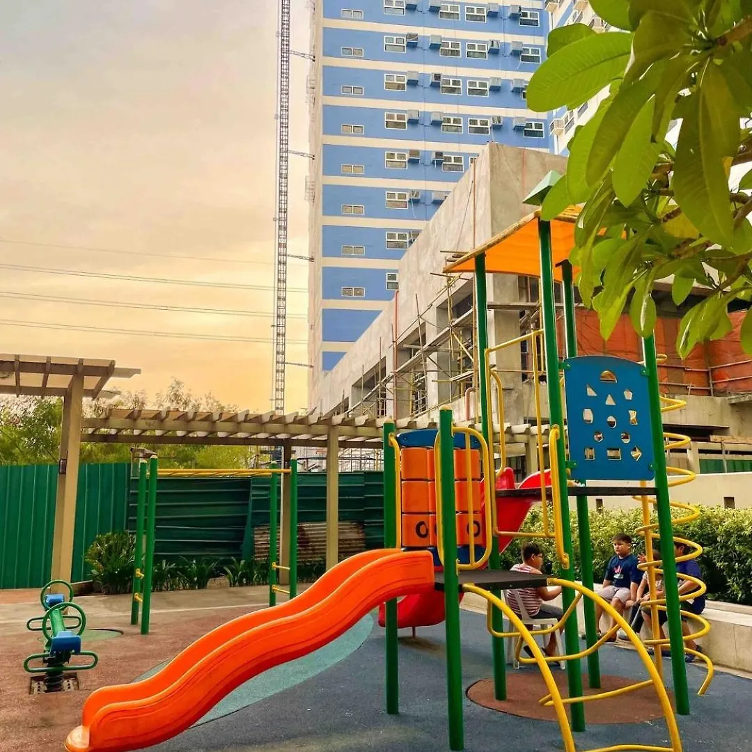 Affordable Condo Near Bgc, Venice Mall #Rt33006 Manila